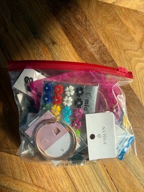 AMAZING VALUE NWT Mixed Jewelry lot - Earrings, Necklaces, Gifts